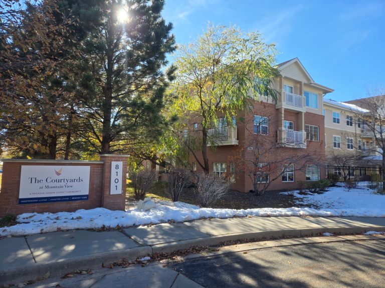 The Courtyards At Mountain View, Denver, CO 2