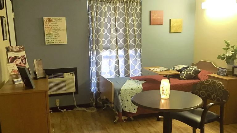 advanced-rehabilitation-healthcare-of-live-oak-bedroom-1