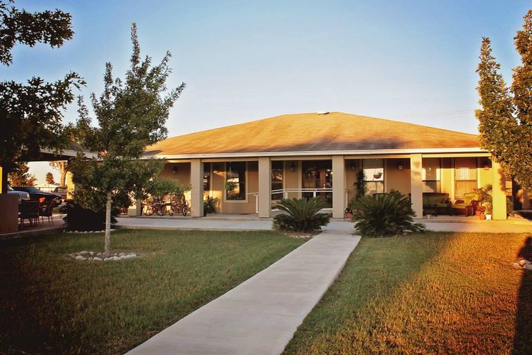 Country Life Assisted Living, Lytle, TX 1