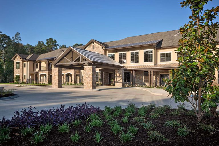 spring-creek-village-assisted-living-and-memory-care-exterior-1