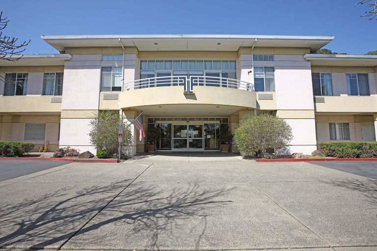 Smith Ranch Skilled Nursing & Rehabilitation Center, San Rafael, CA 2