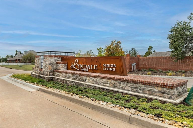 Lyndale At Edmond (UPDATED) Get Pricing, See 46 Photos & See Floor