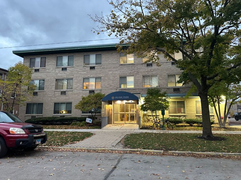 Elston Nursing & Rehab Centre, Chicago, IL 3