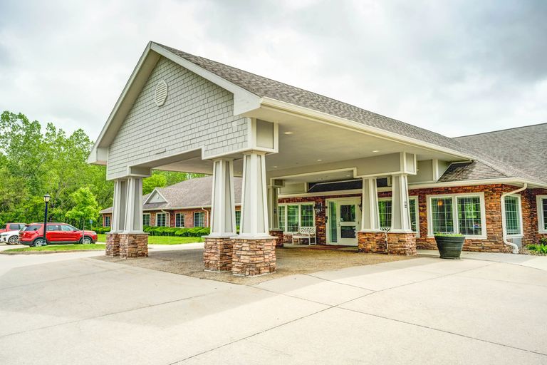 Glen Oaks Alzheimer’s Special Care Center, Urbandale, IA 1