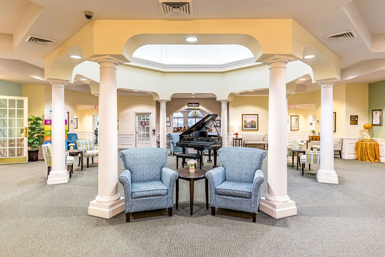 Brentwood-at-Elkhart-Assisted-Living-Common-Area-245