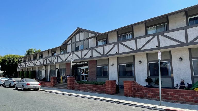 Crofton Manor Inn, Long Beach, CA 1