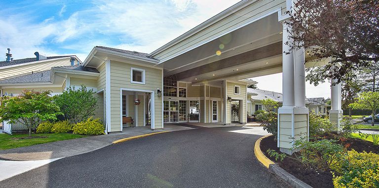 Deerfield Village Assisted Living, Milwaukie, OR 1