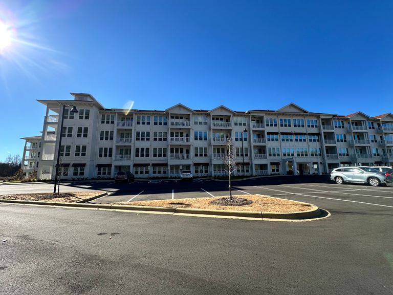 Symphony Park Luxury Independent Living, Huntersville, NC 2