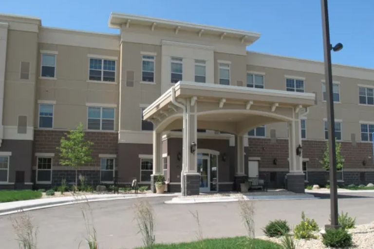 arbors-at-ridges-assisted-living_01