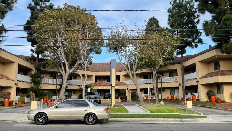 Huntington Retirement Hotel, Torrance, CA 3