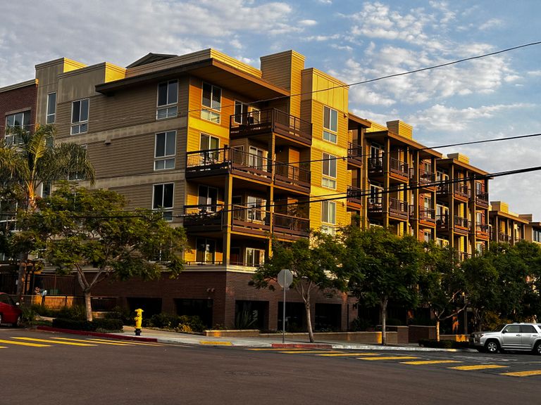 Merrill Gardens At Bankers Hill, San Diego, CA 3