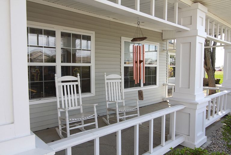 campbell-placecampbell-place-2-porch