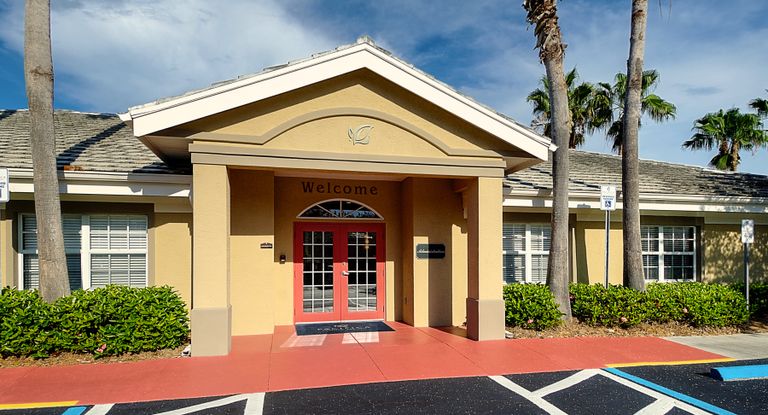 Pacifica Senior Living Fort Myers 1