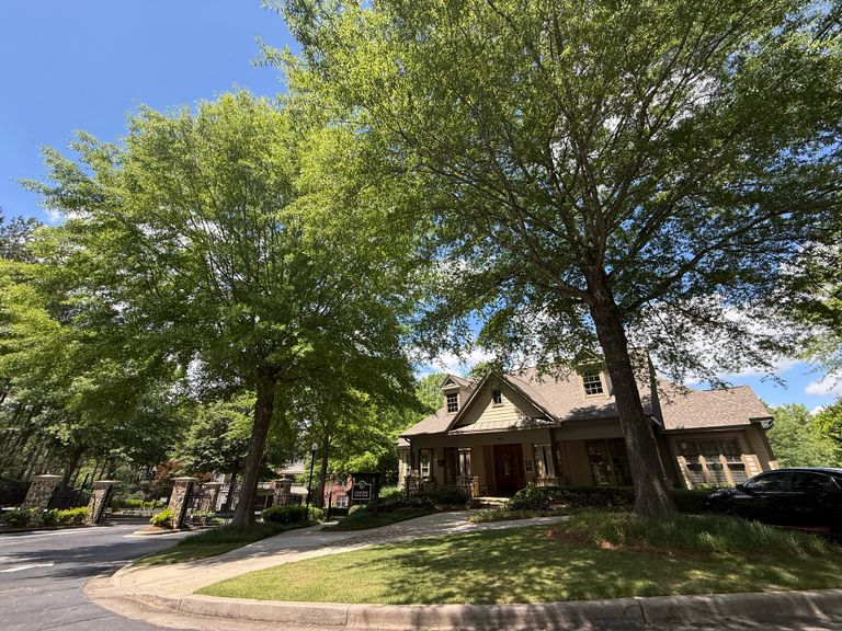 Sanford Estates Gracious Retirement Living, Roswell, GA 2