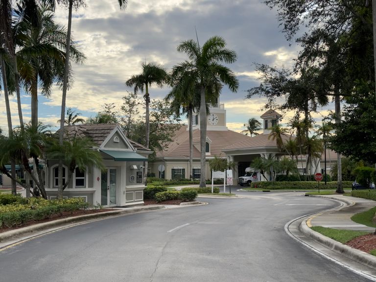 Aston Gardens at Parkland Commons, Parkland, FL 1