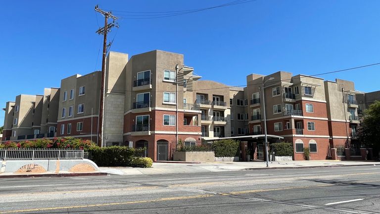 Fountainview At Eisenberg Village, Reseda, CA 3