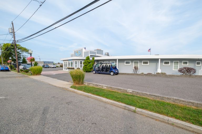 Babylon Beach House Home For Adults, Babylon, NY 3