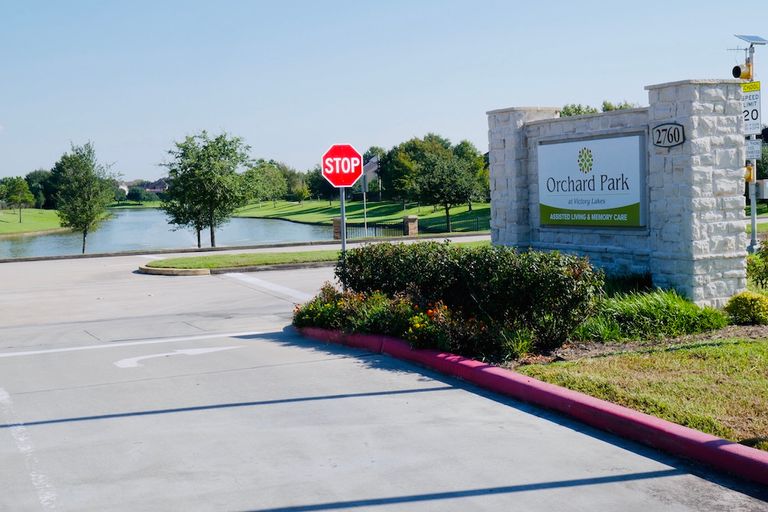 Orchard Park At Victory Lakes, League City, TX 3