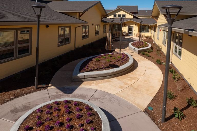 Pear Valley Senior Living, Central Point, OR 3