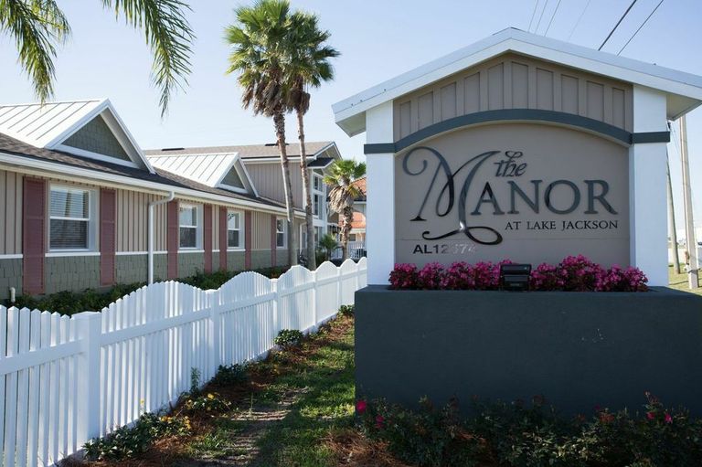 The Manor at Lake Jackson - CLOSED, Sebring, FL 3
