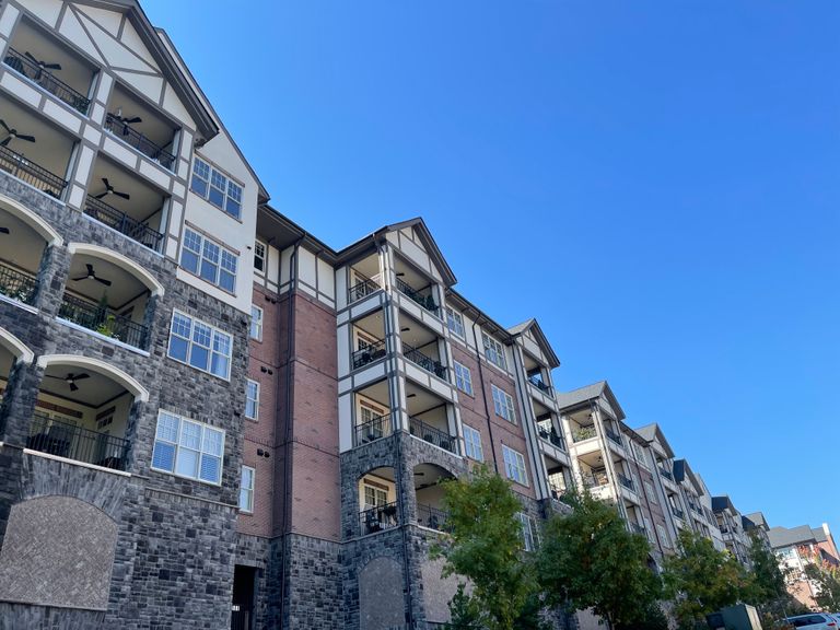 The Terraces at Peachtree Hills Place, Atlanta, GA 2