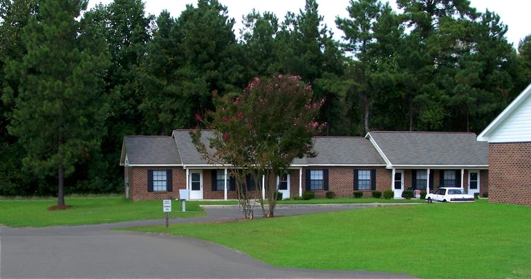 Fayetteville Manor, Fayetteville, NC 1