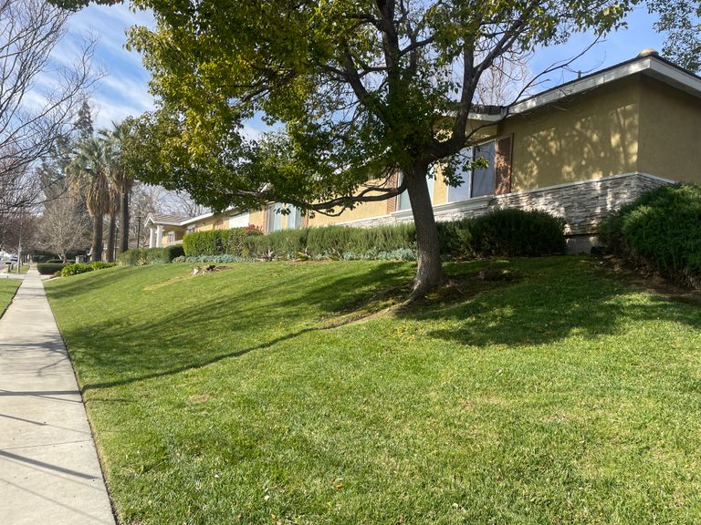 Sunlit Gardens, Alta Loma, CA 3