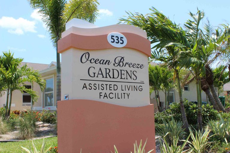 Ocean Breeze Gardens, Satellite Beach, FL 2