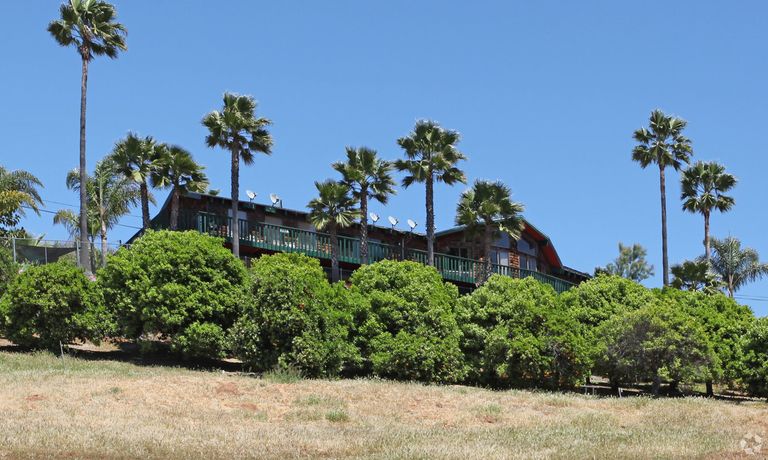 Mountain View Manor, Vista, CA 3