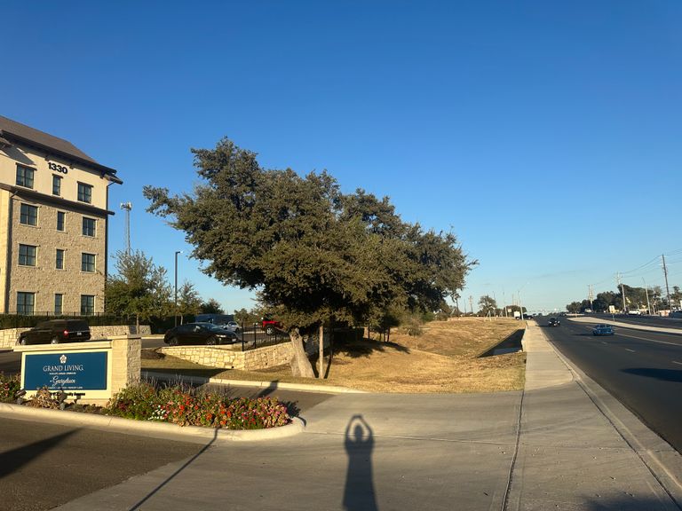 Grand Living at Georgetown, Gerogetown, TX 1