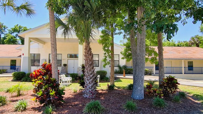 Crown Assisted Living, New Smyrna Beach, FL 1