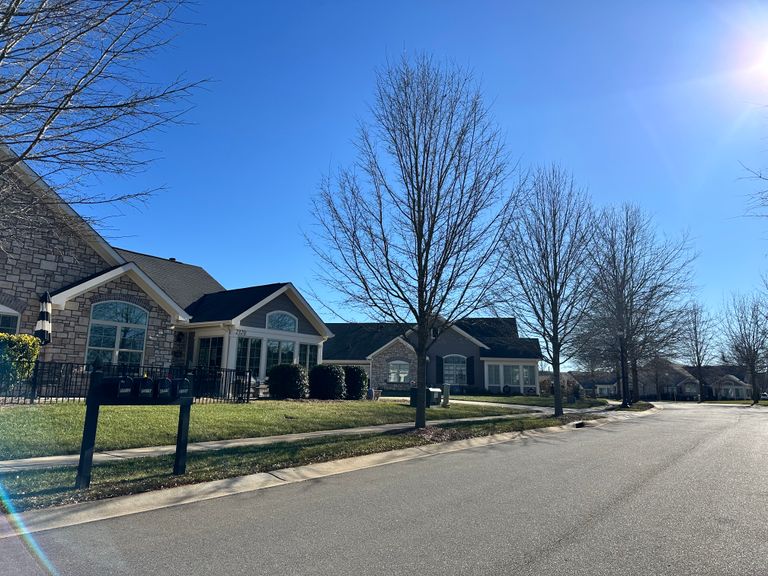 The Villas at Robinson Oaks, Gastonia, NC 3