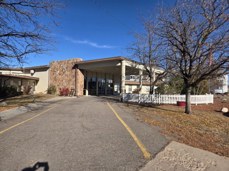 Lowry Hills Care And Rehabilitation, Aurora, CO 2