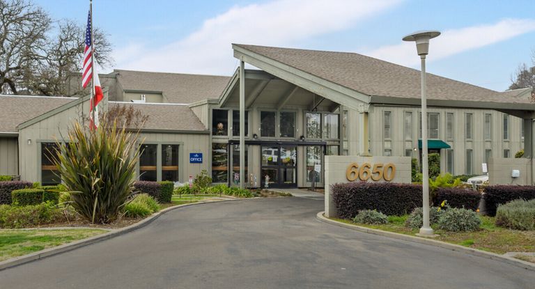 Pacifica Senior Living - Citrus Heights, Citrus Heights, CA 1