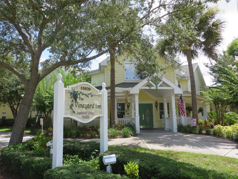 The Vineyard Inn, Seminole, FL 3