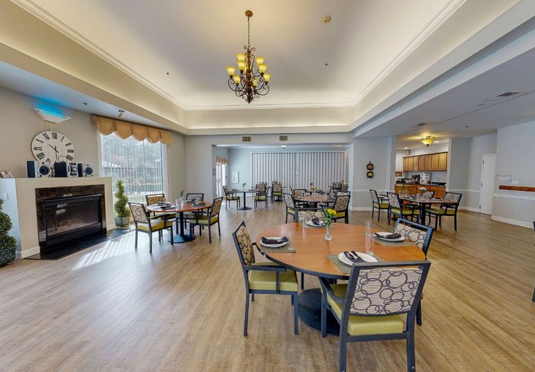 Cedar Creek Senior Living, Madera, CA 3