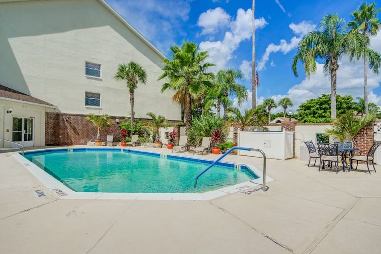 Merrill Gardens At Barkley Place (UPDATED) Get Pricing, See 54 Photos