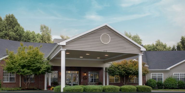 Southern Manor Living Centers Of Fayetteville_01