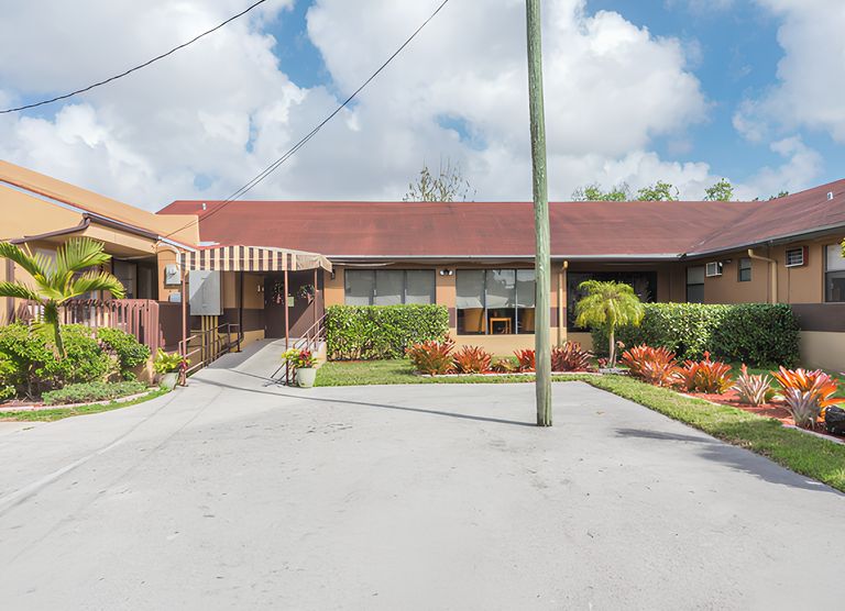 Colonial Assisted Living at Miami, Miami Gardens, FL 3