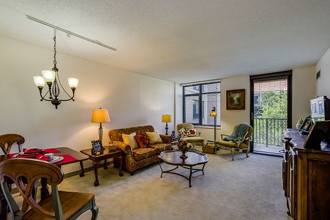 our house senior living austin mn