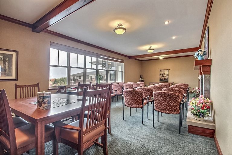 THE BEST 6 Independent Living Communities in Pewaukee, WI Seniorly