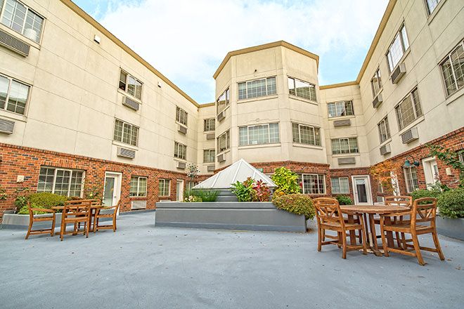 THE BEST 15 Assisted Living Facilities In Seattle WA Seniorly   BrookdaleAdmiralHeights Photos 01 Seniorly 