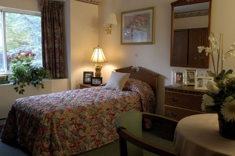 Amber Court Of Pelham Gardens Pricing Photos And Floor Plans In Bronx Ny Seniorly