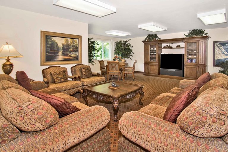 Oakwood Hills Pricing Photos And Floor Plans In Eau Claire Wi Seniorly Oakwood Hills Pricing Photos And Floor Plans In Eau Claire Wi Seniorly