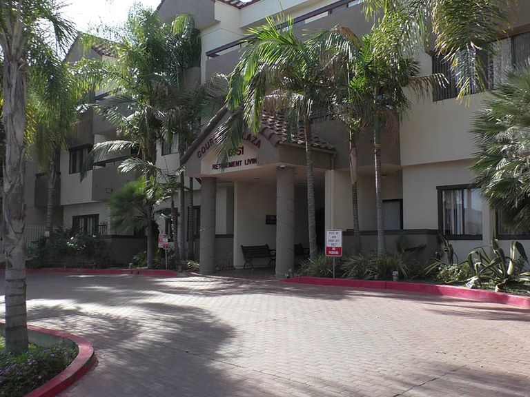 Courtyard Plaza Pricing, Photos and Floor Plans in Van Nuys, CA