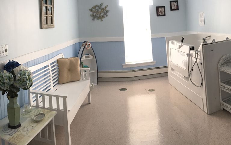 Woodcrest Commons - Pricing, Photos and Floor Plans in Henrietta, NY