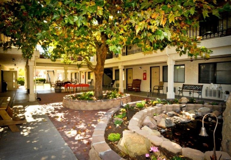 Boulder Gardens Assisted Living - Pricing, Photos and ...