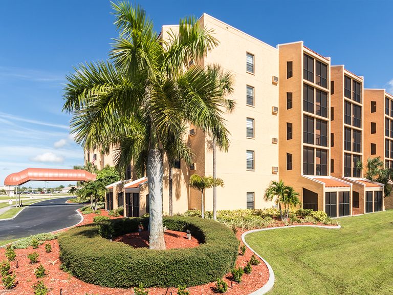 Royal Palm Retirement Pricing, Photos and Floor Plans in Port