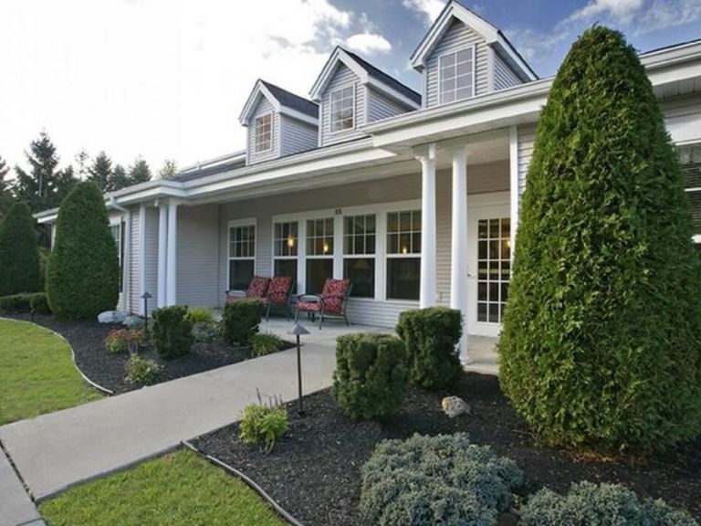 Tennyson Court Pricing Photos and Floor Plans in Buffalo NY Seniorly Tennyson Court Pricing Photos and Floor Plans in Buffalo NY Seniorly