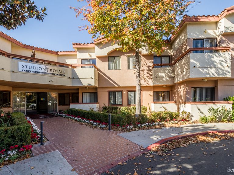 Studio Royale Pricing, Photos and Floor Plans in Culver City, CA